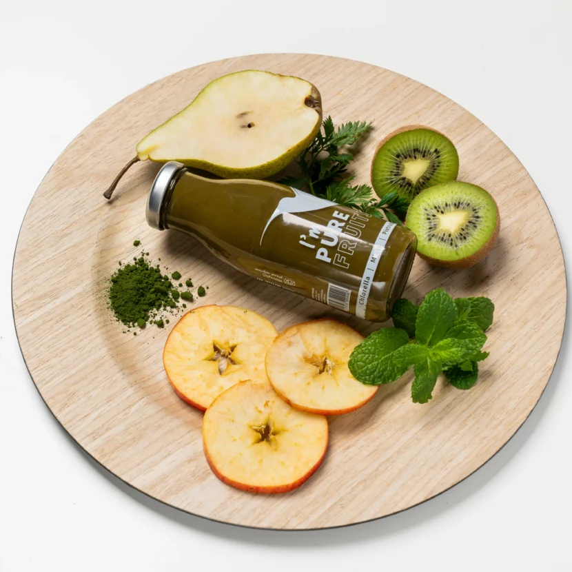 Sok PURE FRUITS z chlorellą, miętą i pietruszką 15x250ml - obrazek 4
